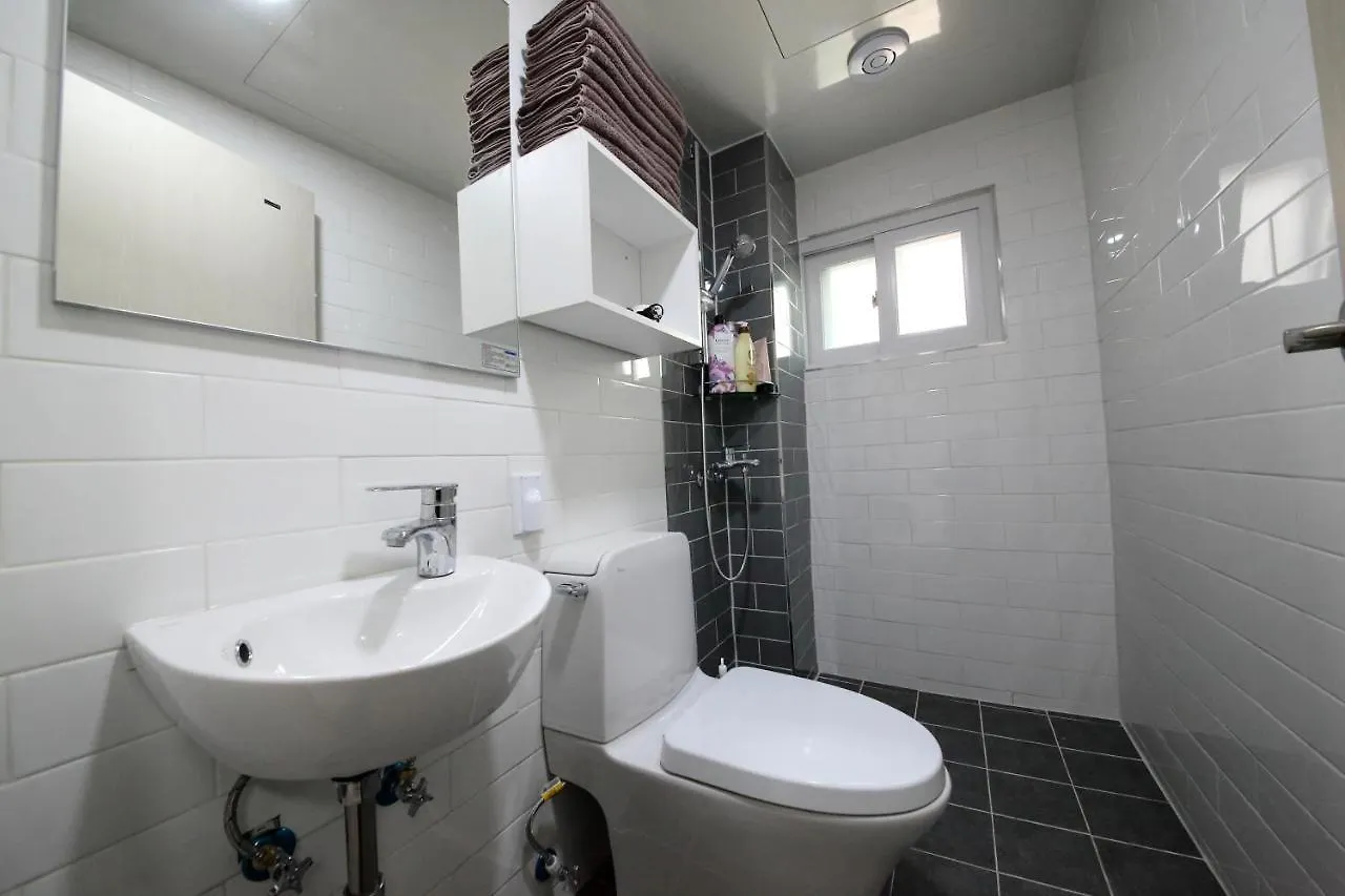 Zibro H Bed & Breakfast Seoul South Korea