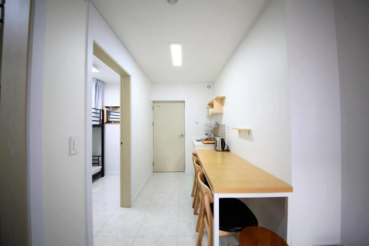 Zibro H Bed & Breakfast Seoul 3*,  South Korea