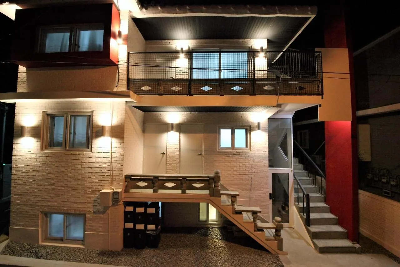 Zibro H Bed & Breakfast Seoul