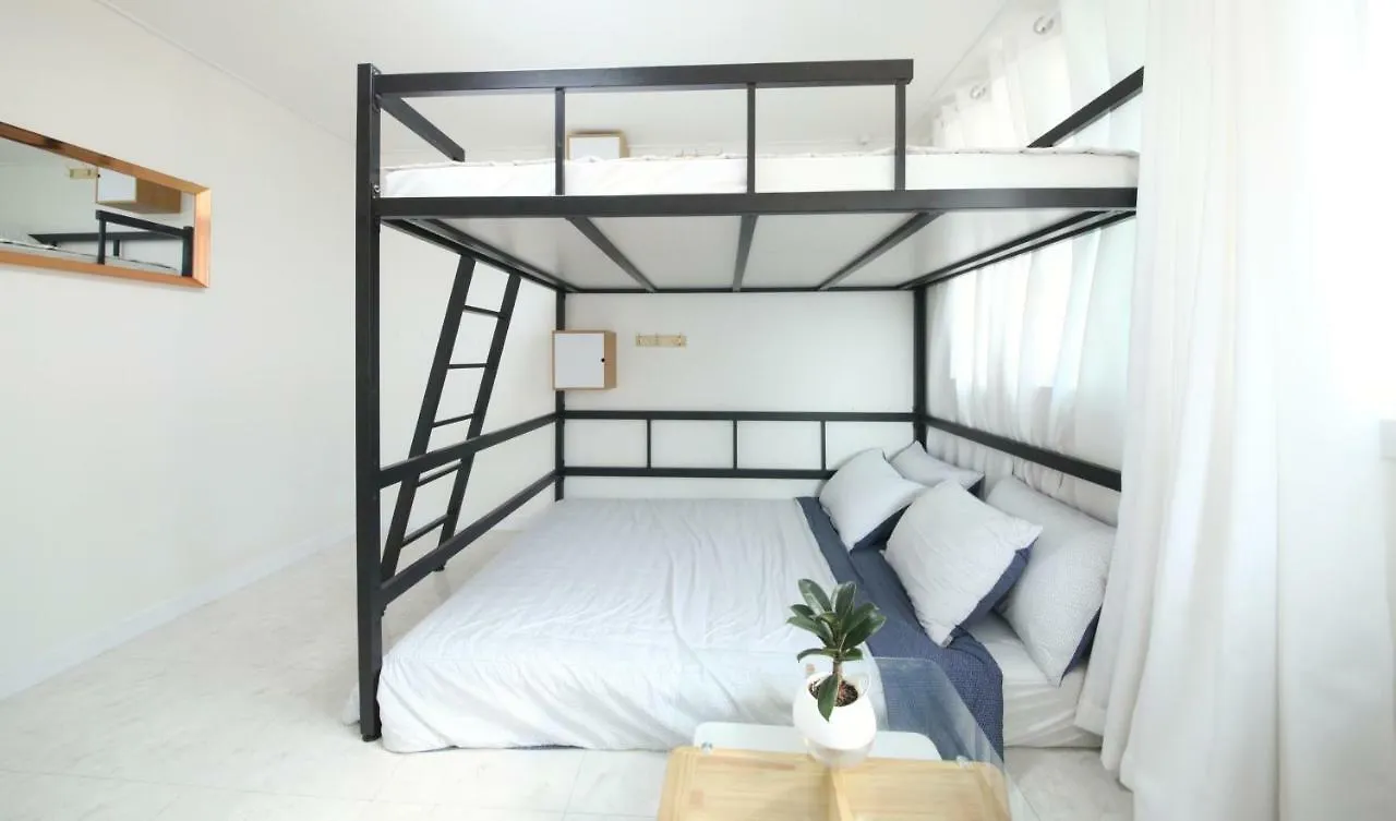 Zibro H Bed & Breakfast Seoul