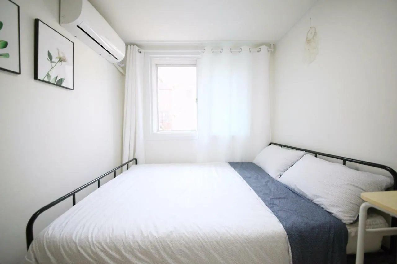 Zibro H Bed & Breakfast Seoul