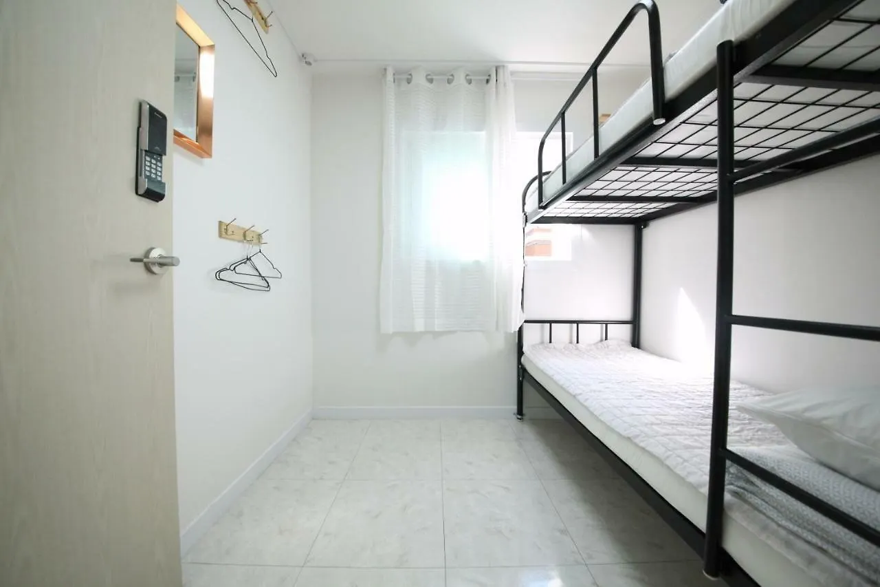 Zibro H Bed & Breakfast Seoul